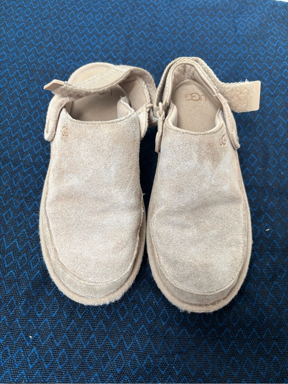 UGG Kids Suede Hook-and-Loop Slippers in Light Beige